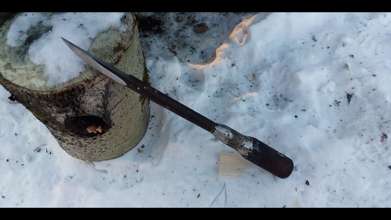 довожу  грани на якутской трёх гранной пешне на наждаке после выточки балгаркой .