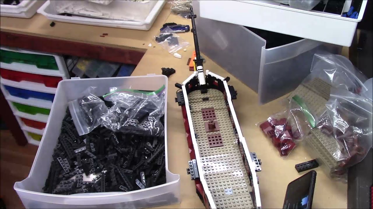 MOC Lego Build - Red Imperial Guard Brig - Day 1