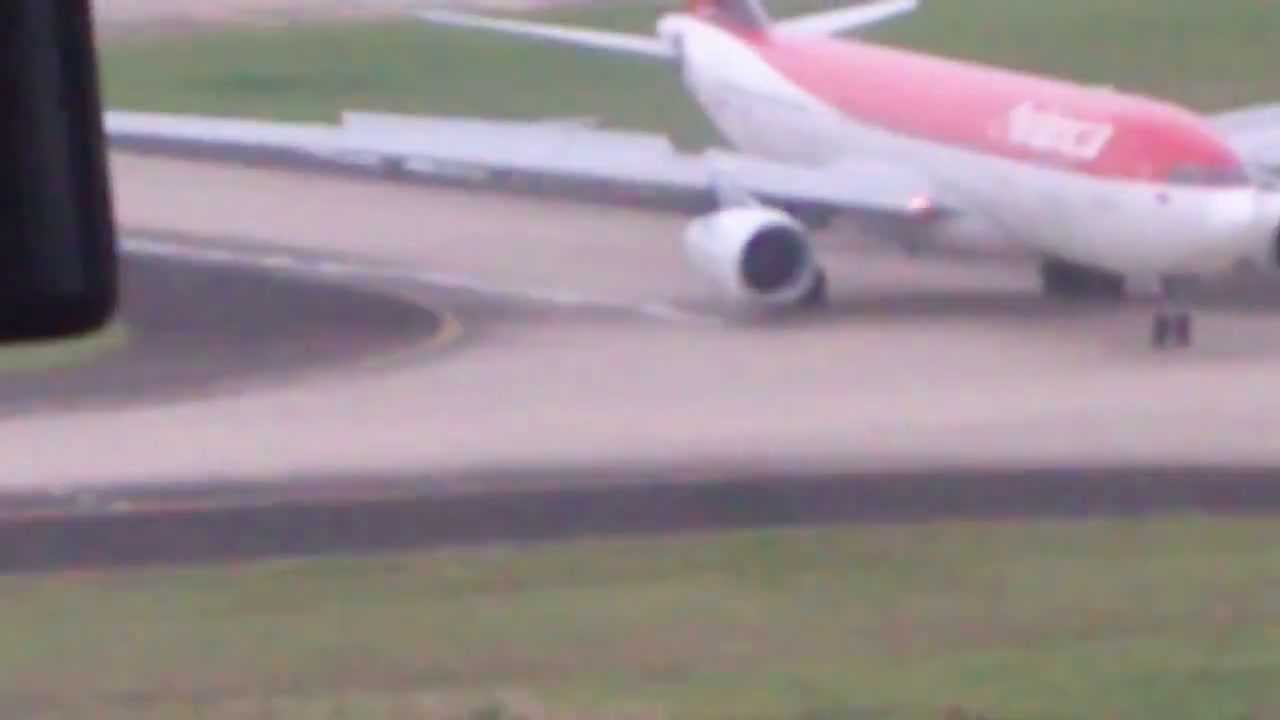 Vuelo de Avianca AVA088 Aterriza de Emergencia en Viru Viru Intl (Bolivia)
