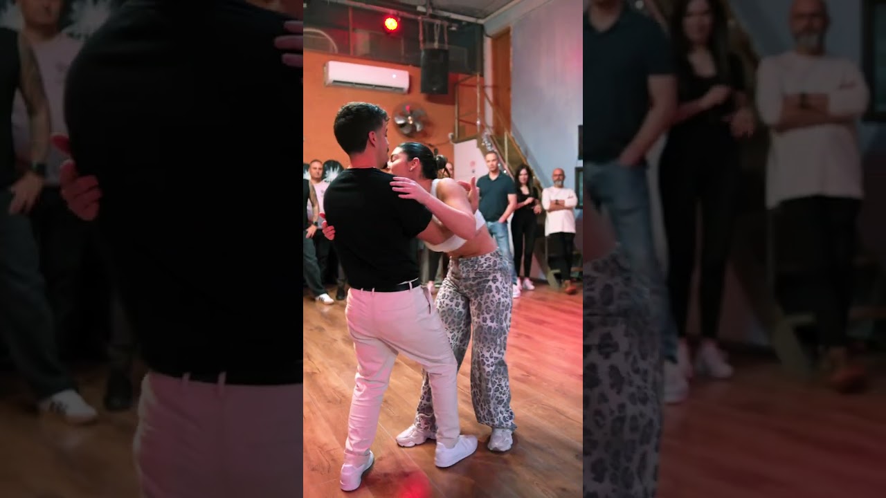 Bachata |  Masterclass demo By Eli Y Lee - Lokita por mi