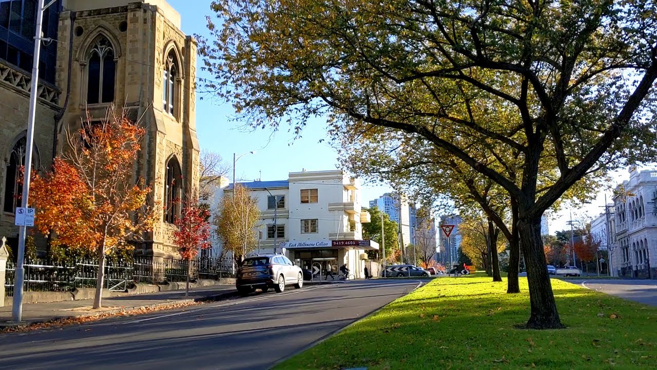Melbourne Suburb Walk. Hotham Street East Melbourne