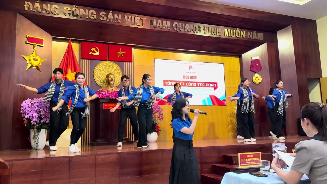 Vươn xa thanh niên -kunkon