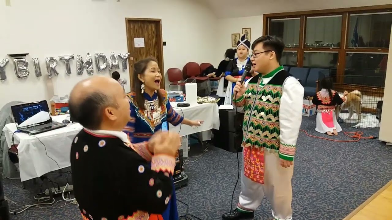 Nej mloog seb nej nyiam txoj twg os.