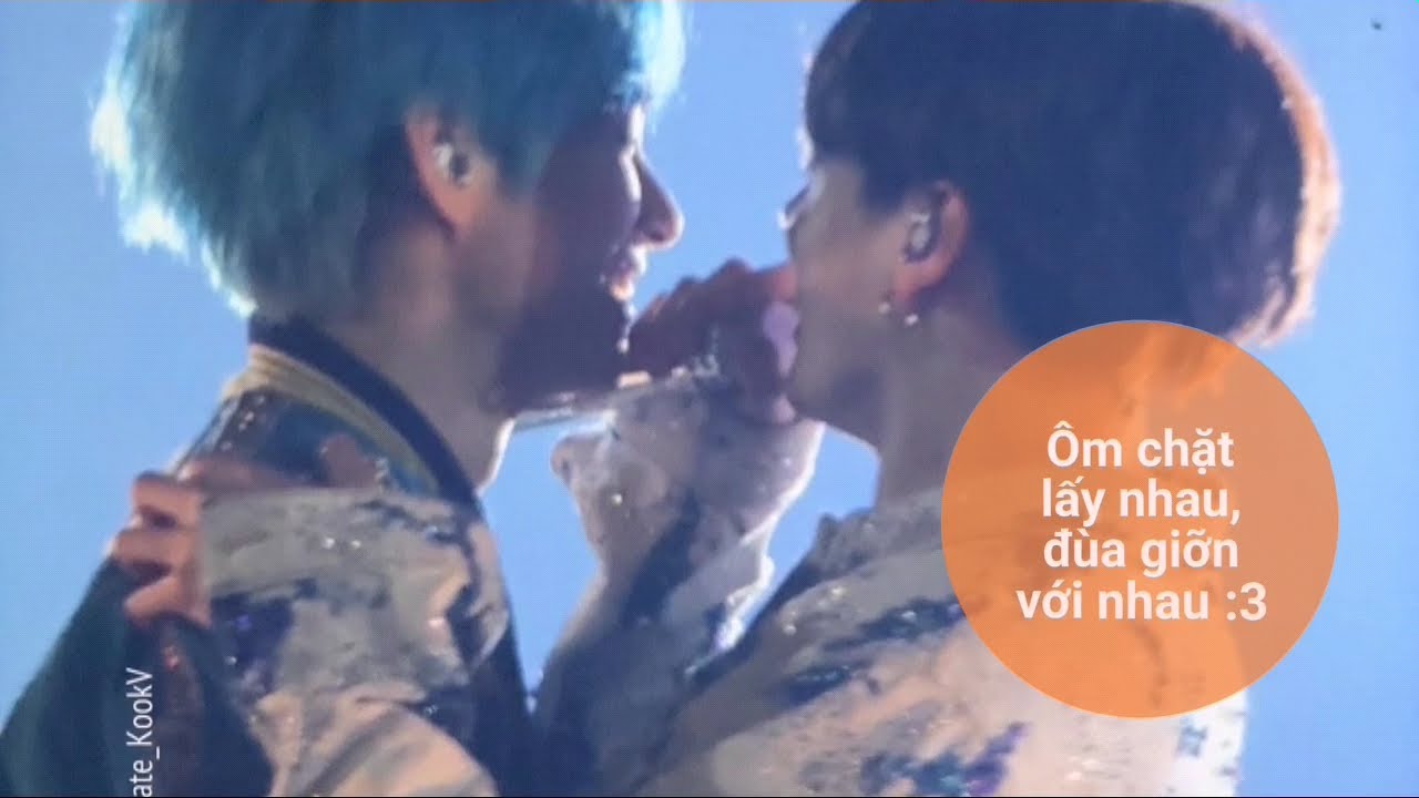 [Taekook/VKook Moment] Ôm chặt lấy nhau, đùa giỡn với nhau :3