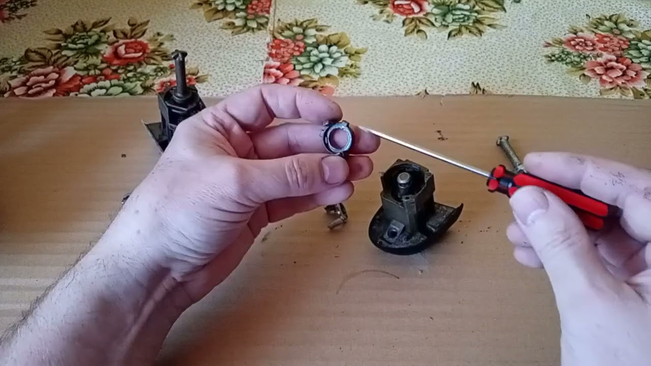 Replacing the BMW E46 driver's door cylinder lock repair kit/Замена ремкомплекта личинки   BMW E46