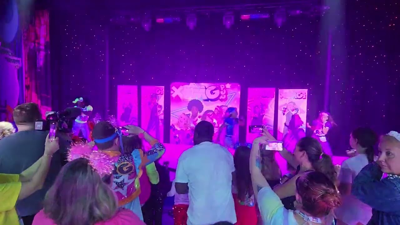 XOMG Pop - Jingle Bells 11/12/23