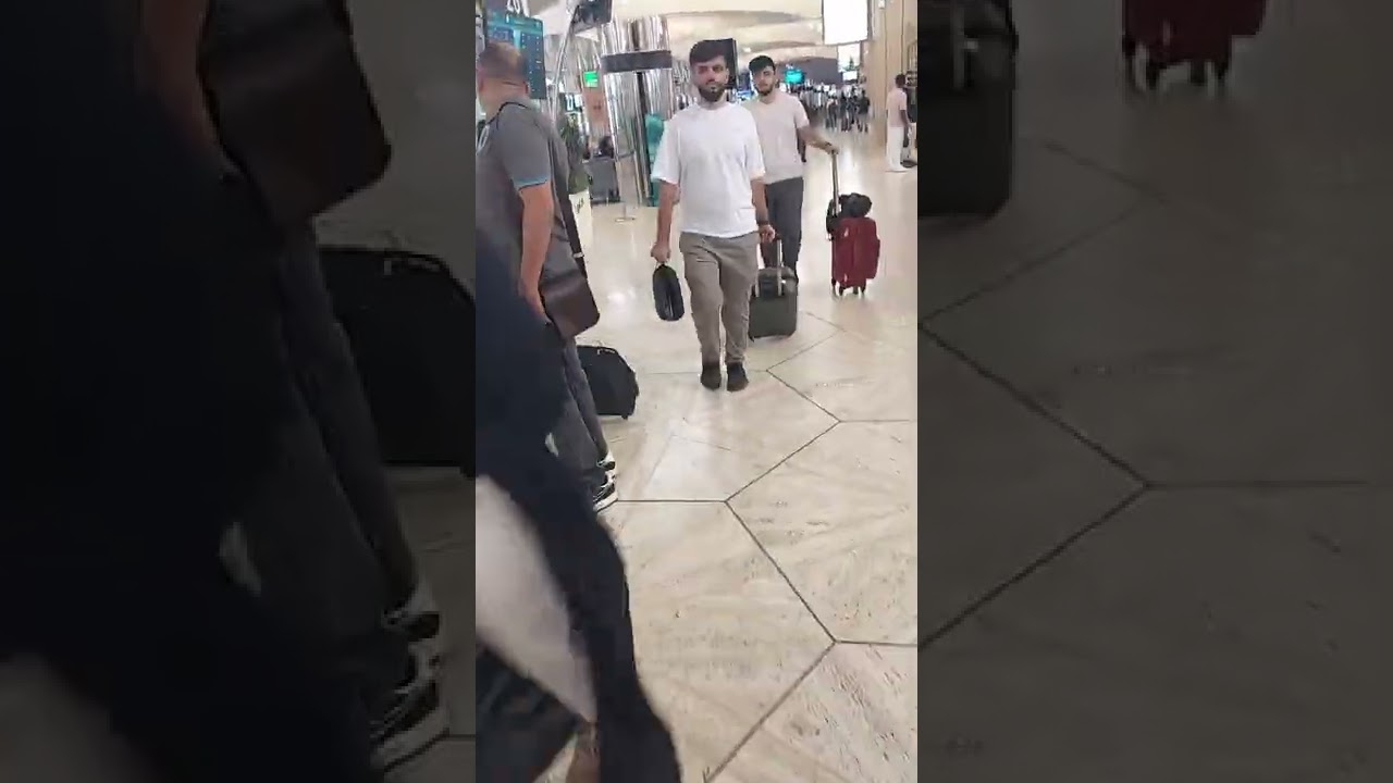 مطار الملك خالد بالرياض