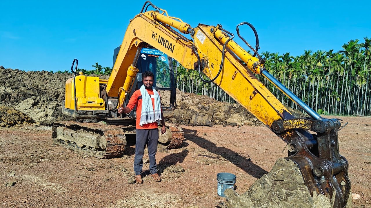 Hyundai R80 Hitachi Hydraulic service work,How to replace Bucket cylinder seal kit.