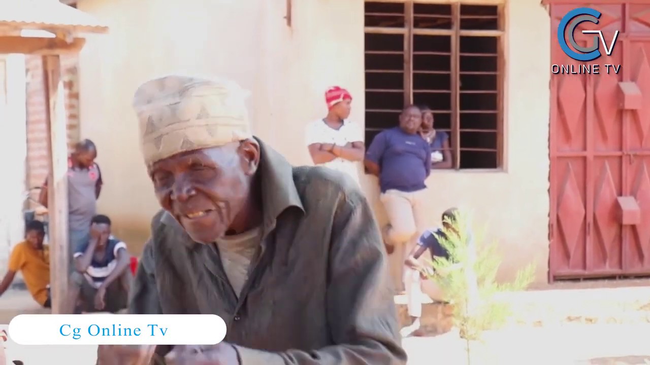 MZEE ALIAMSHA DUDE MBELE YA RC MWANRI