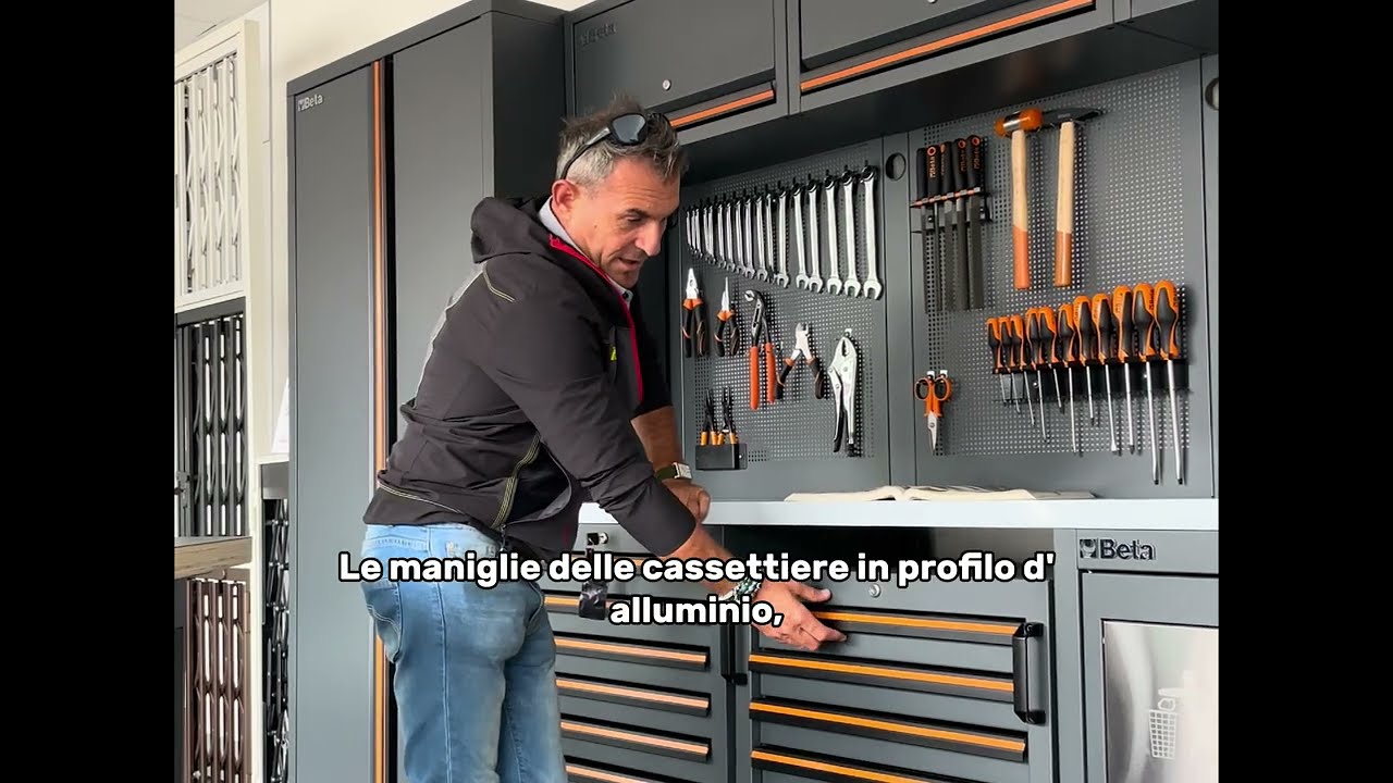Officina Beta: C45PRO X con piano lavoro in acciaio