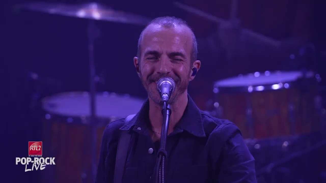 Calogero en concert au RTL2 Pop Rock Live au Trianon 07&frasl;10&frasl;22