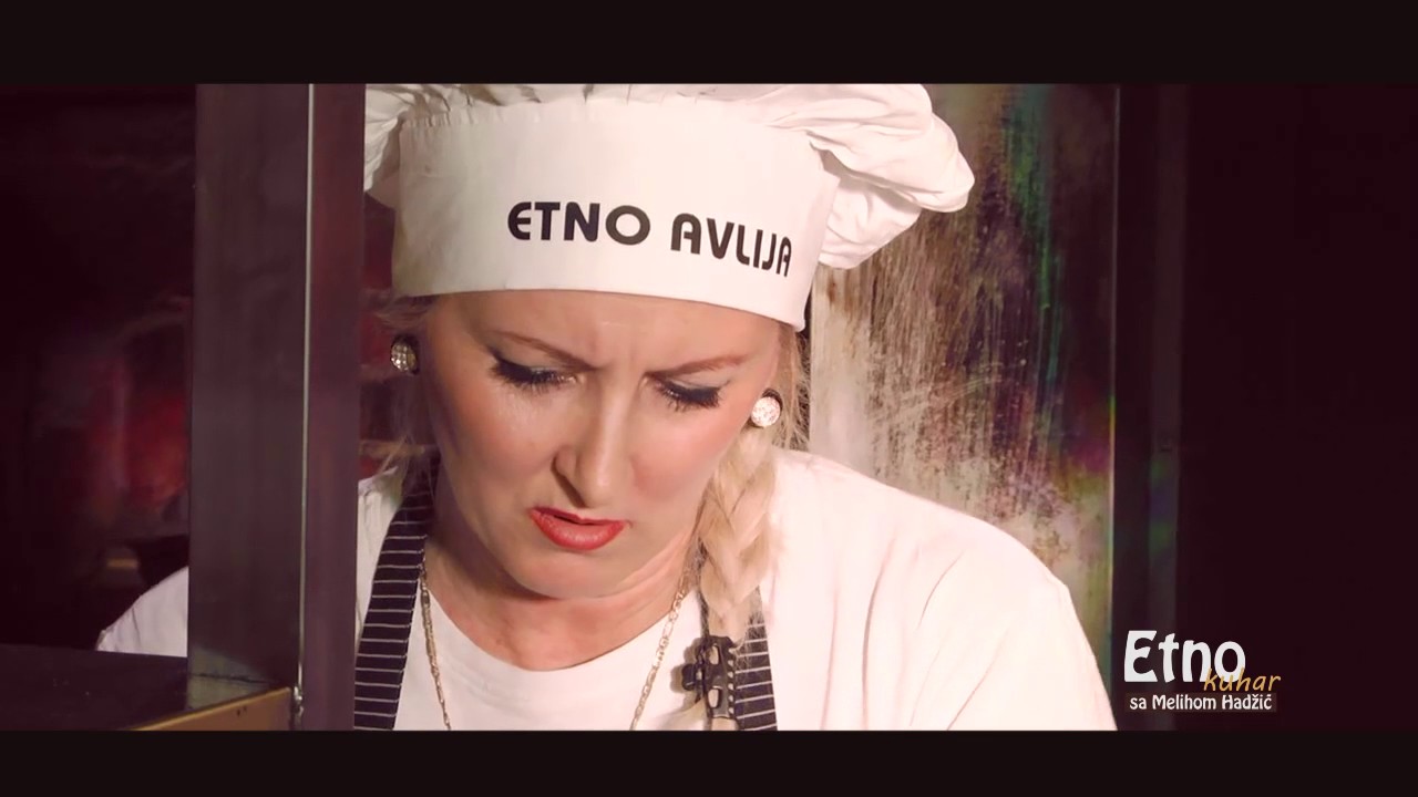 ETNO KUHAR 002  TELECE PECENJE   ETNO AVLIJA MACKOVAC
