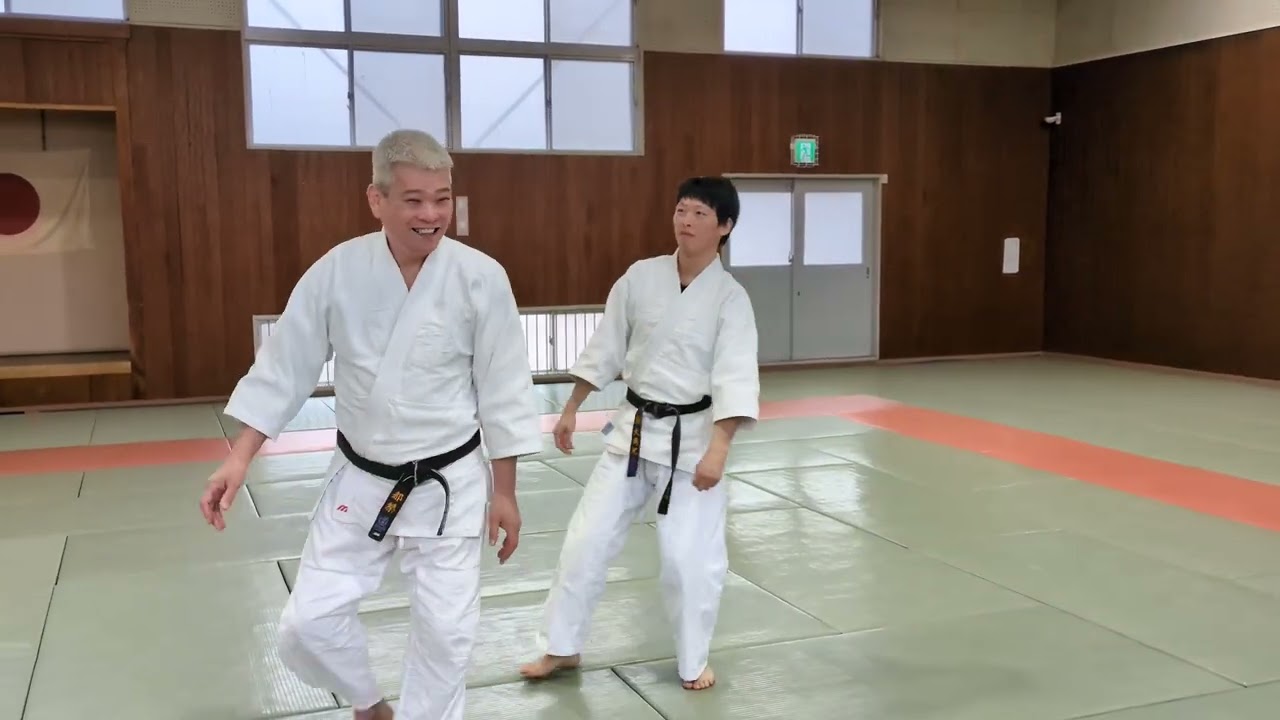 #胸突き小手下ろし