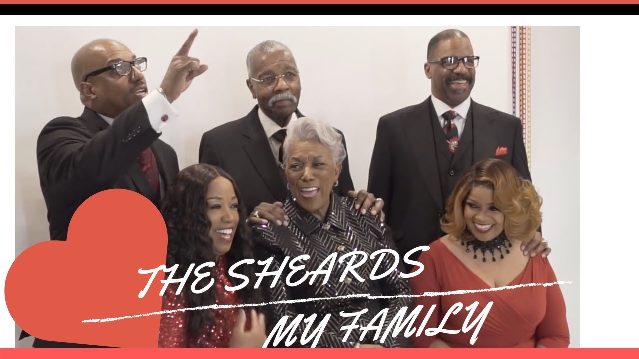 KIERRA SHEARD | MY FAMILY CHRISTMAS PHOTOSHOOT!