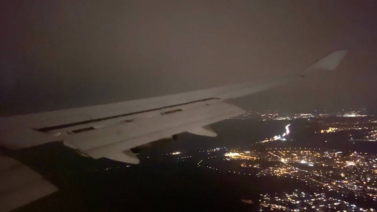Lufthansa 747-4 Nighttime Landing at Frankfurt | 4K Resolution HDR