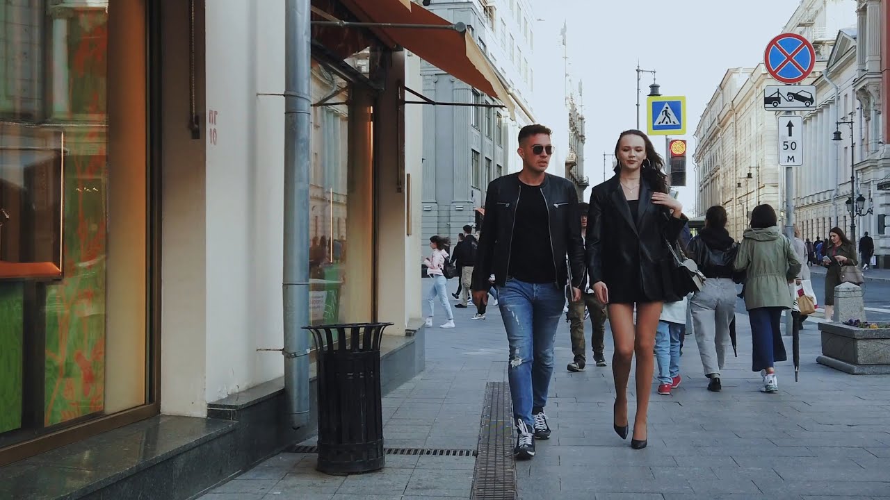 Москва майская. Весенняя прогулка по центру столицы. Петровка - Кузнецкий мост. 13 Мая 2021 [4K]