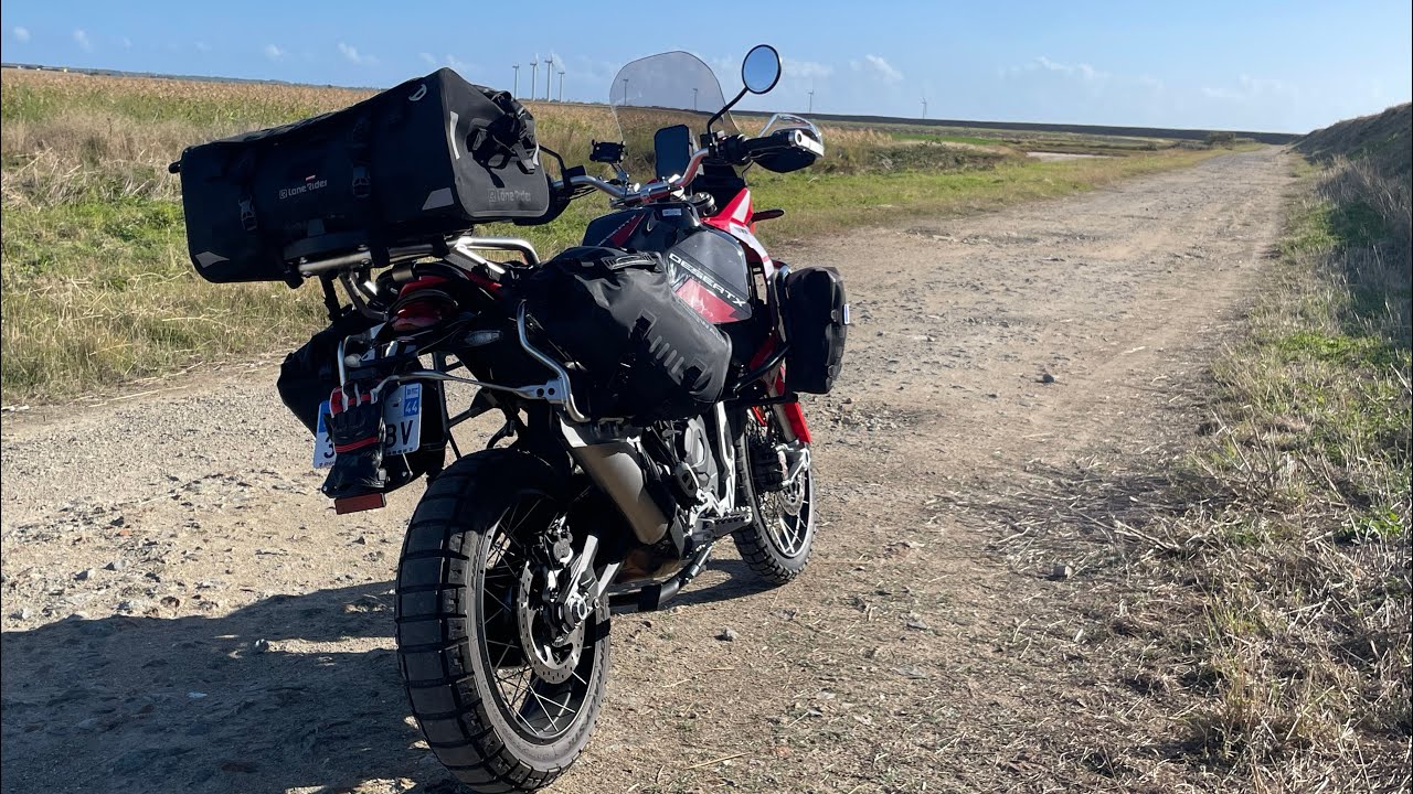 Ducati DesertX Discovery bagagerie souple Rhinowalk et Lonerider 