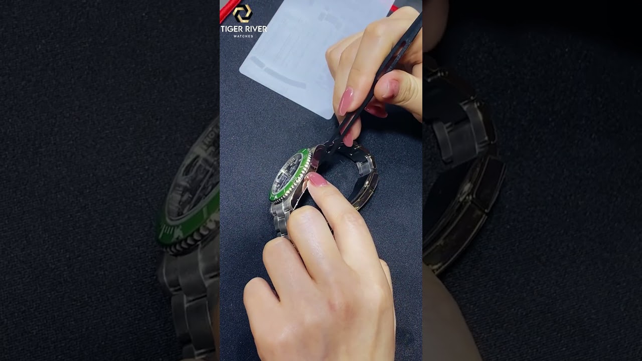 Protect your Rolex : how to apply protective film like a pro  #tigerriverwatches #rolex #submariner