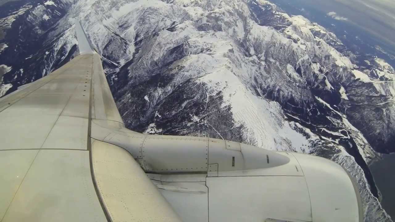 Amazing Transavia Boeing 737 takeoff Innsbruck airport