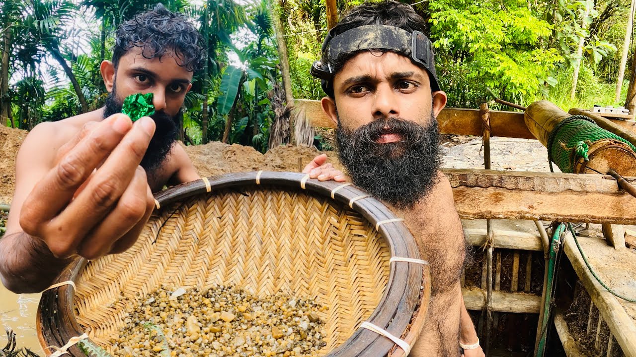 අඩ් 35ක් පොලව යට මැණික් පතලට බැස්සා මචං | Lankan vedda