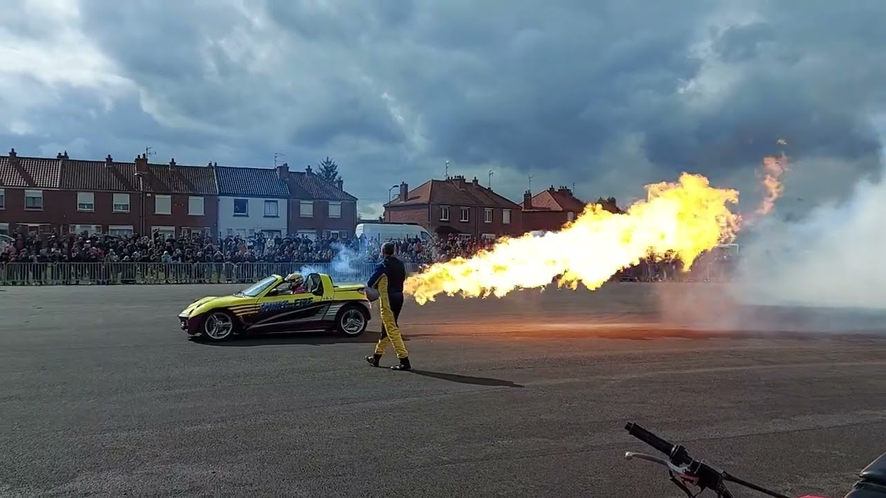 Mécanic Show Pecquencourt 2023 vidéo 33 démonstration SMART REACTEUR AVION SPECATCLE