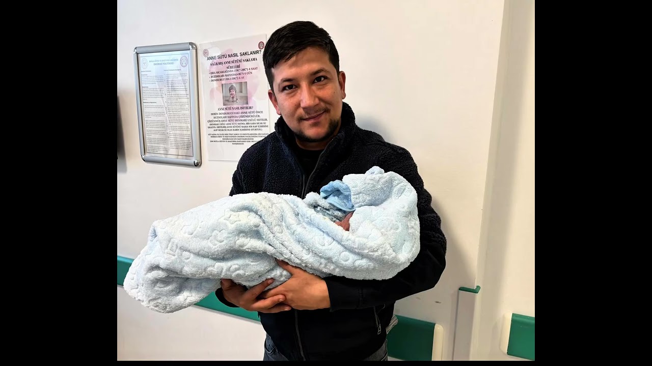 Piyanist Dinçer Bahçalarda Mor meni 