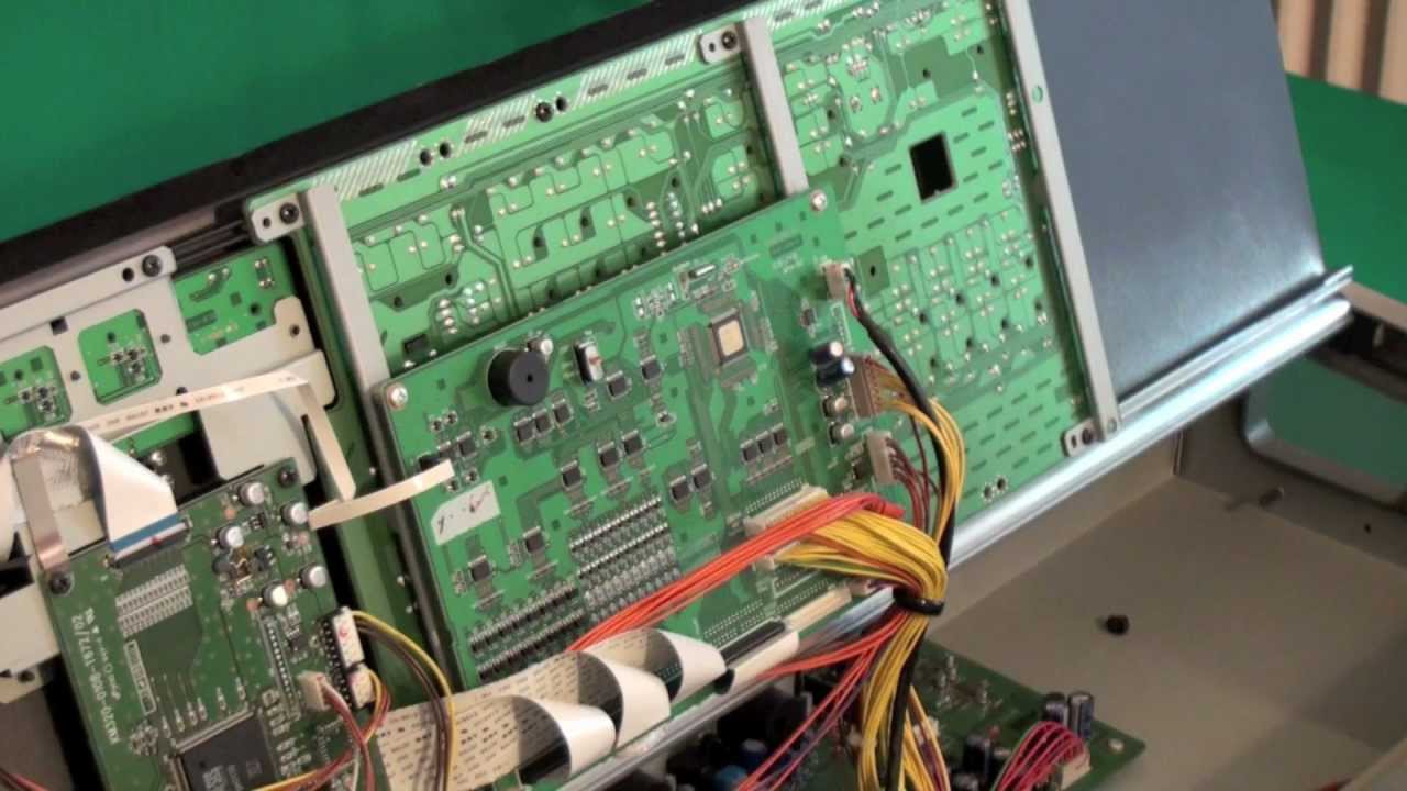Korg Oasys Inside: uno sguardo dentro (HD)