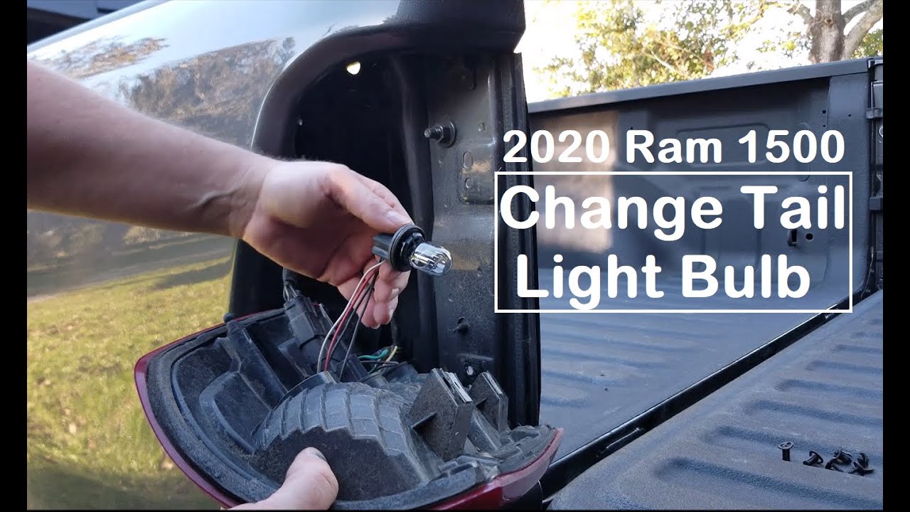 БЫСТРАЯ замена лампочки в заднем фонаре — Ram 1500 Lone Star 2020 года