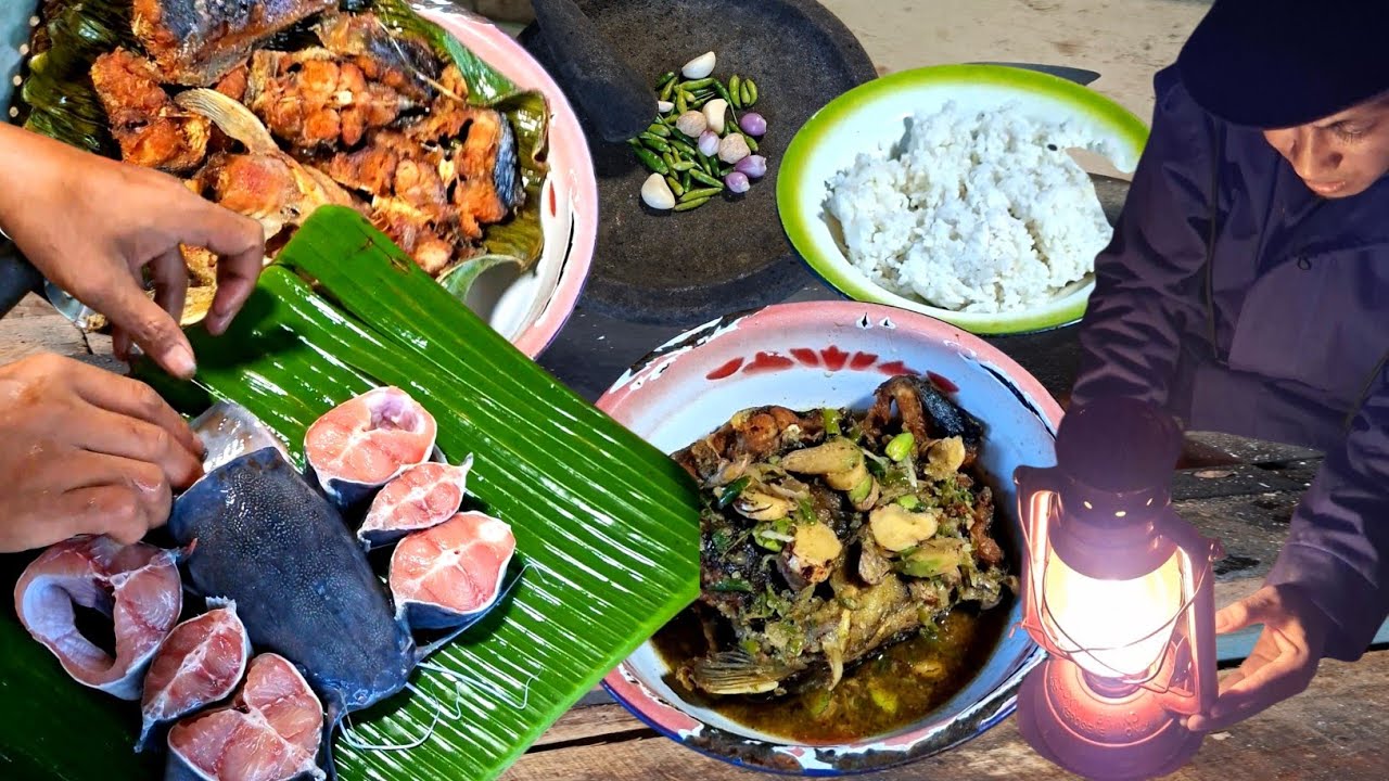 BIAR TIDAK LENGKET DIGORENG!! Bungkus daun pisang | sambal lele kuah pedas, lalapan daun kenikir