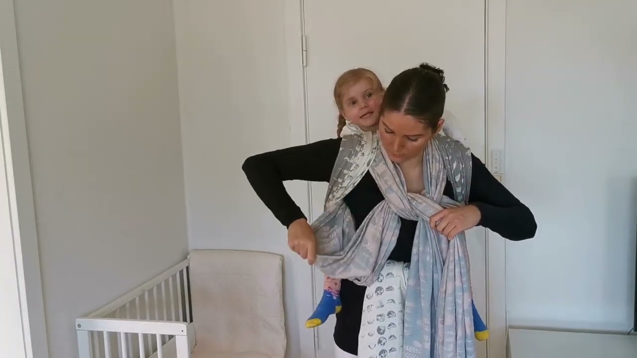Tandem Carry - Amanda's Tandem Hip Carry & Ruck - 3 kids