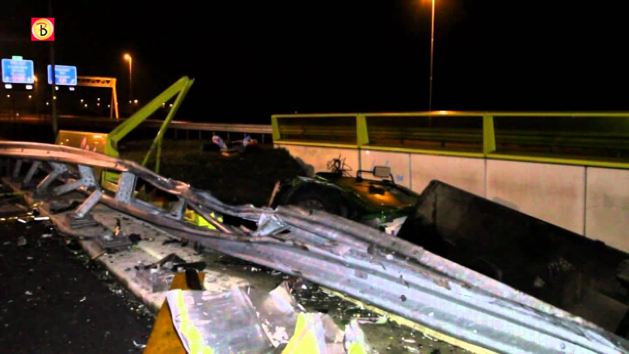 A2 dicht na ongeluk met vrachtwagen
