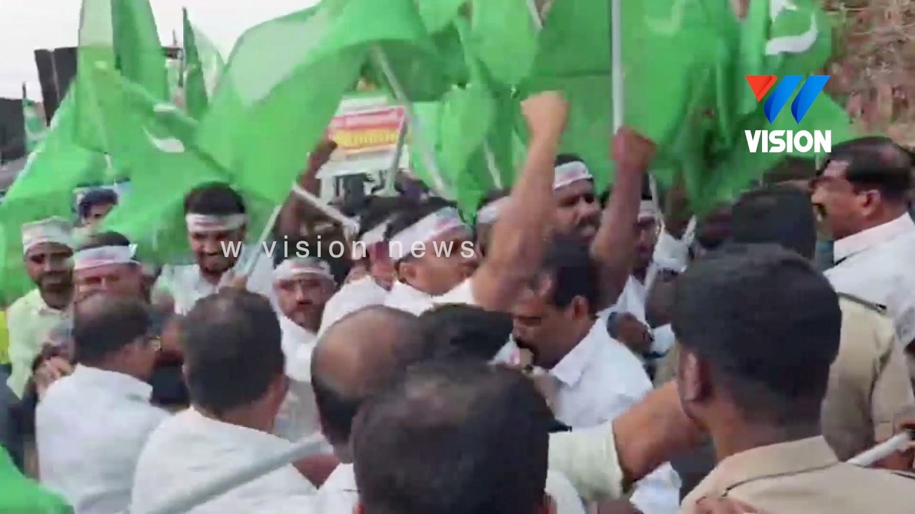 വാണിയമ്പലം റെയിൽവേ സ്റ്റേഷനിലേക്ക് യൂത്ത് ലീഗ് ലോങ്ങ് മാർച്ച്
