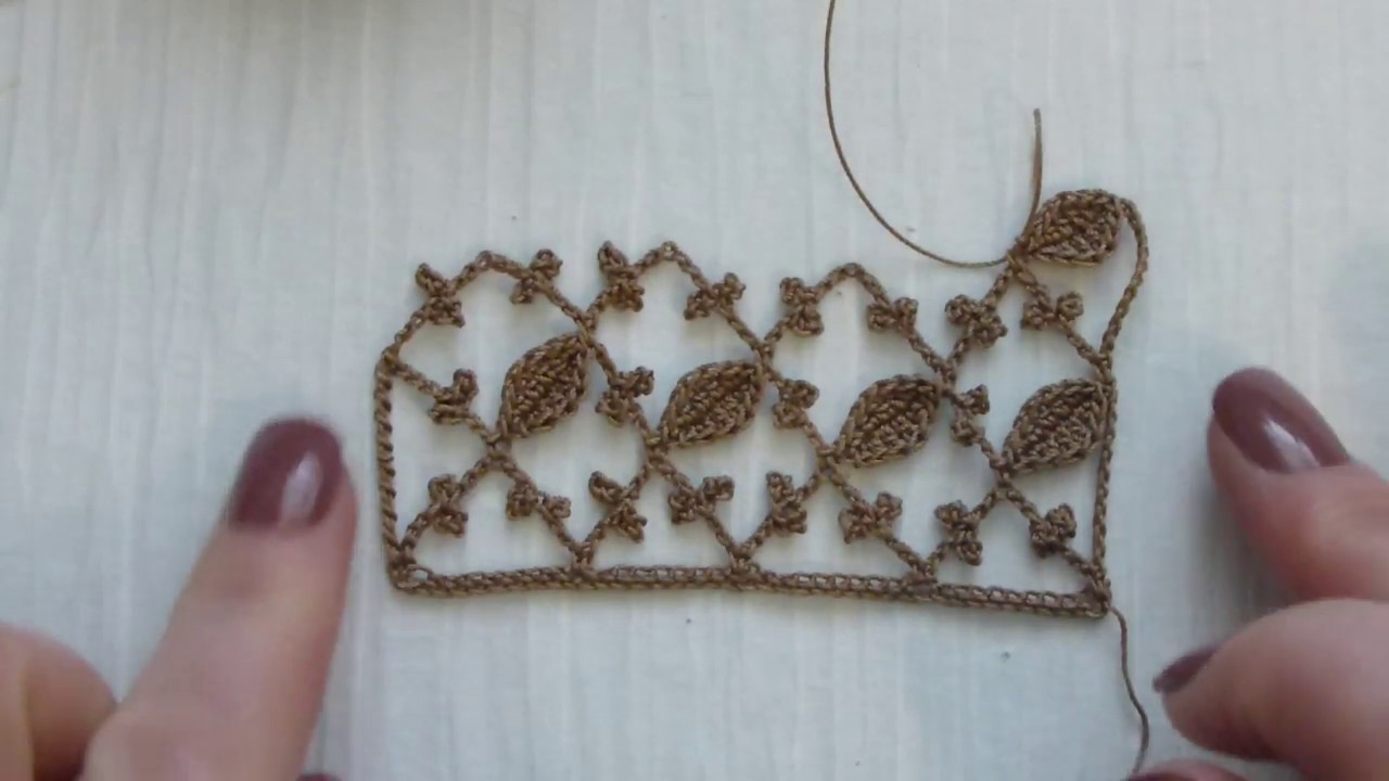 Netting with leaves and picots.