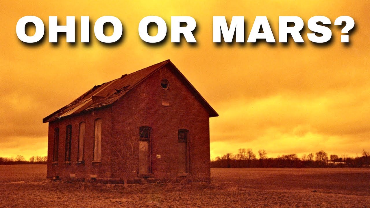 PENTAX 67 | LOMOGRAPHY REDSCALE