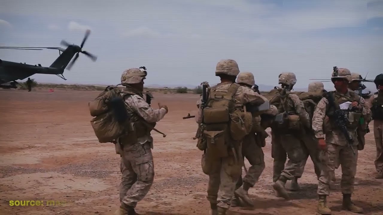 IRAN SHOCKED! 20,000 U.S. Troops Deployed Near Hormuz by C-17s and B-52s