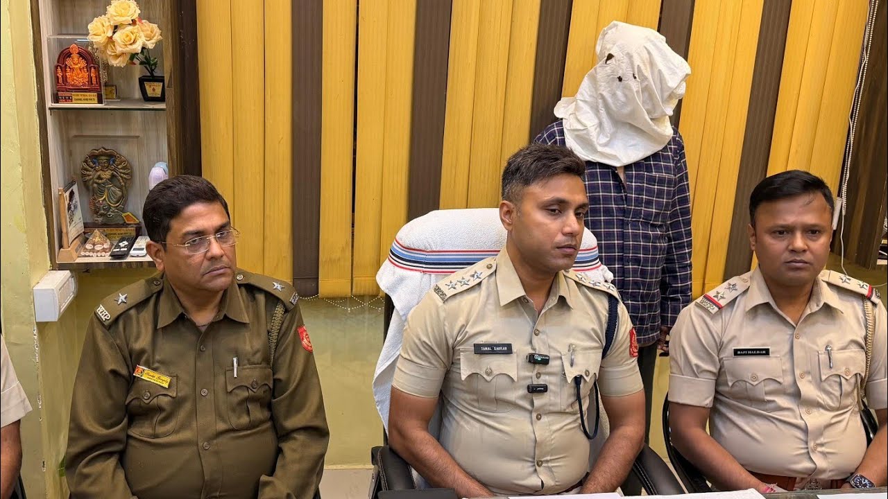 চন্ডীতলা এলাকায় খুনের ঘটনায় সাংবাদিক সম্মেলন চন্ডীতলা থানার 