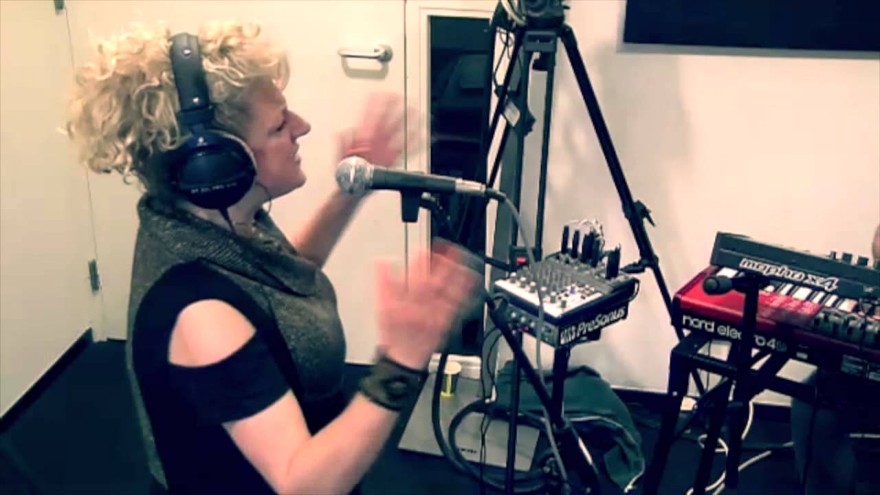 Pictures - Laura Vane & The Vipertones - Live @ Eerst Jaap Radio 6