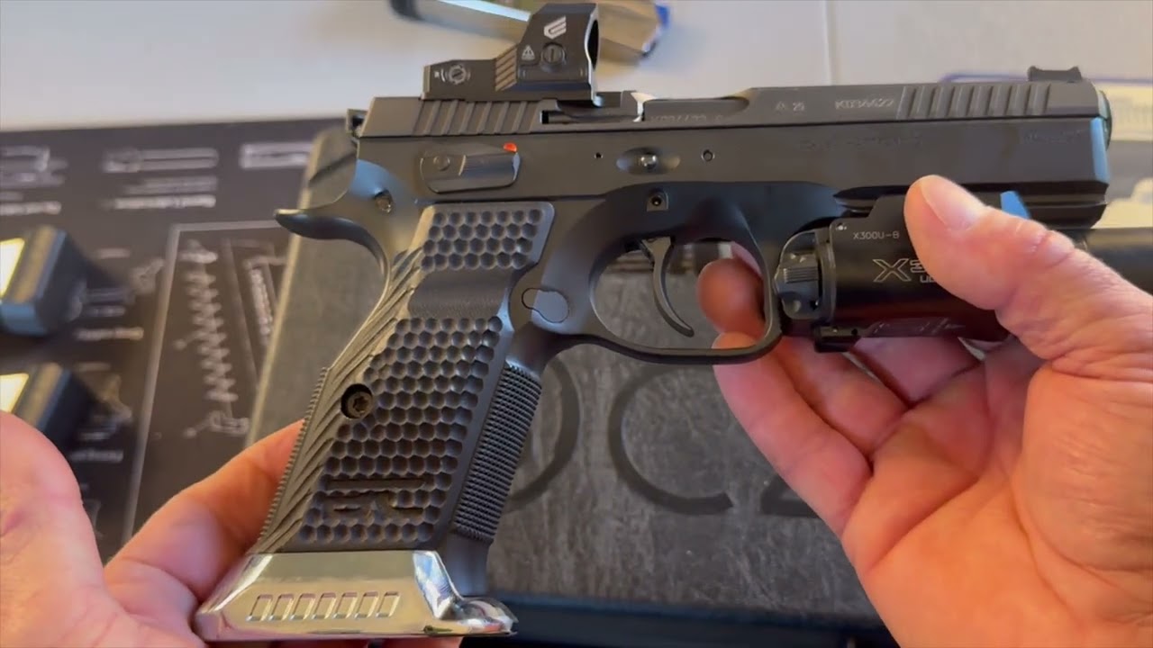 Uchwyty i magwell G-10 CZ Shadow 2
