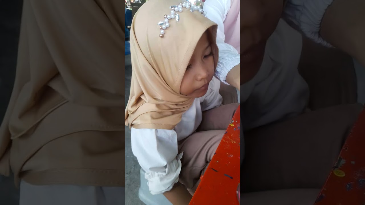 Mewarnai Celengan Tayo Part2