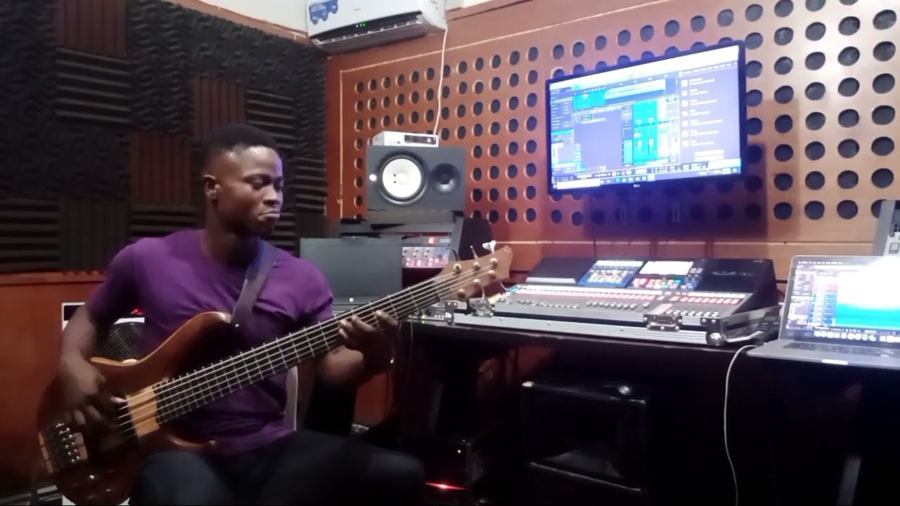 Bass cover on Bigger Everyday by Moses Bliss. ft festizie, membrane, uwa etc... @Soundbreed studio