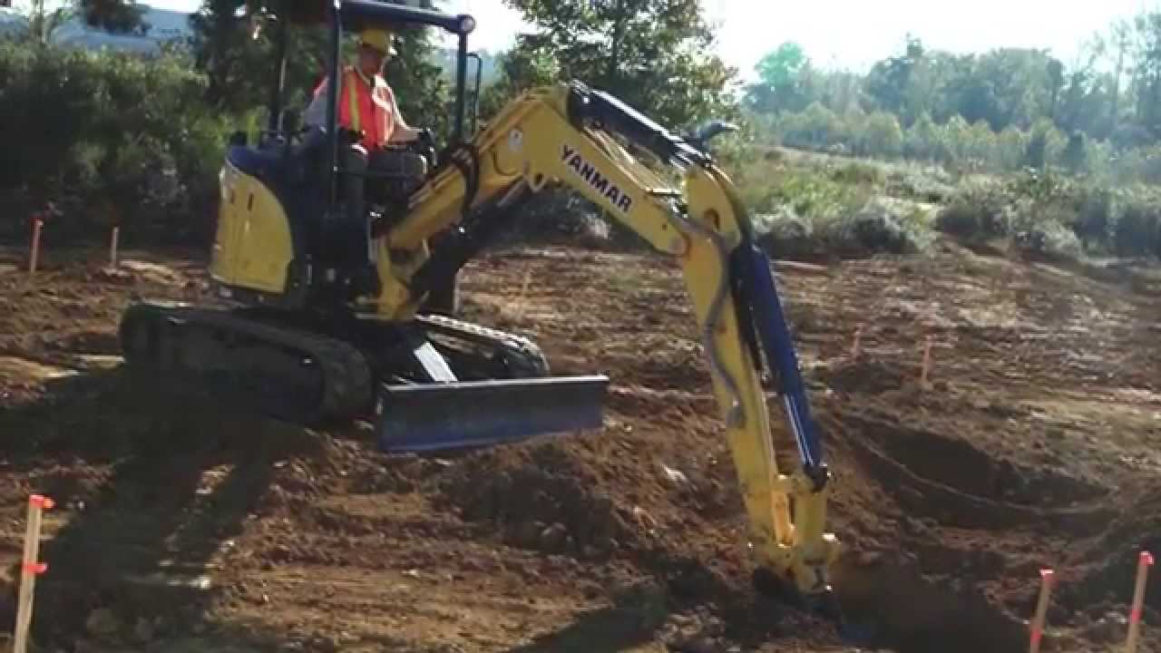 YANMAR ViO35 vs. Bobcat E35i