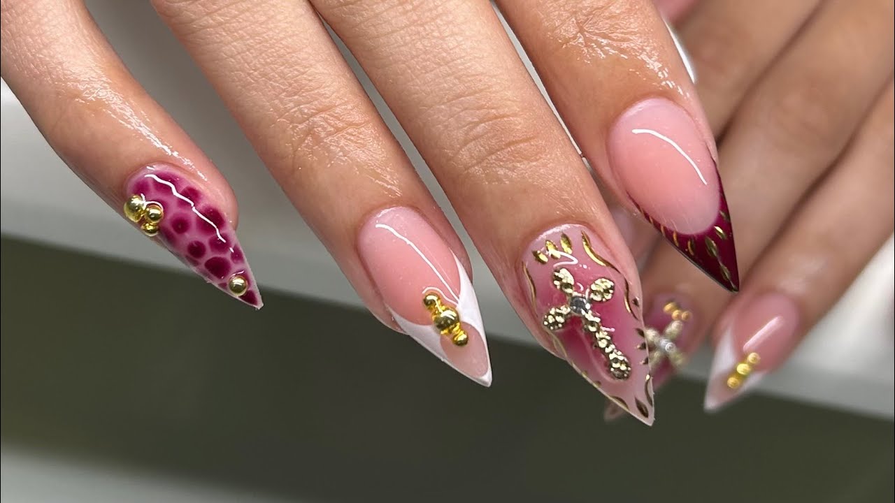 Stiletto Freestyle French Chrome Accent Acrylic Nails