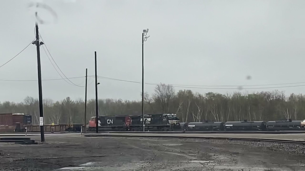NS 4279 West Port Huron Yard (04/29/2021)
