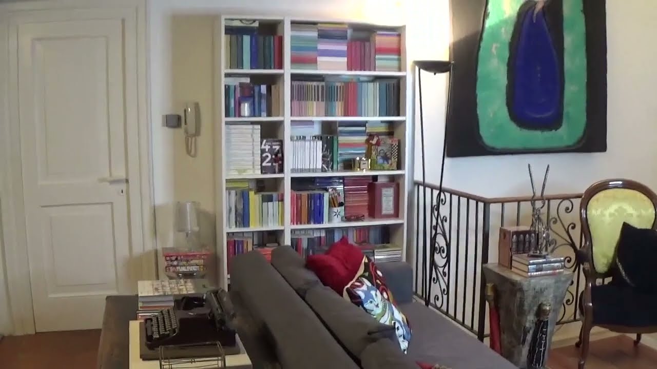 BOOKSHELF TOUR | parte prima | update |