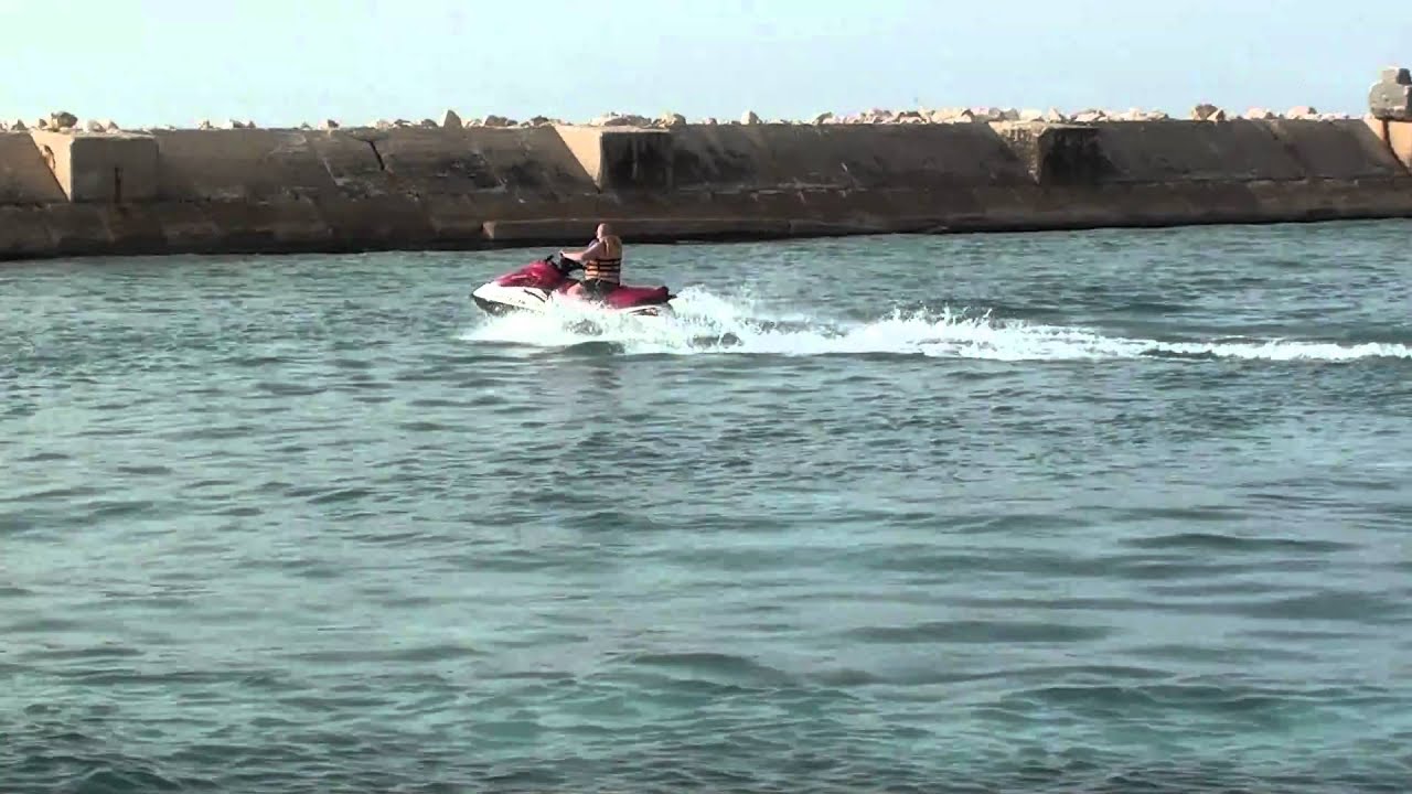 טסט לאופנוע ים בנמל יפו, משה 