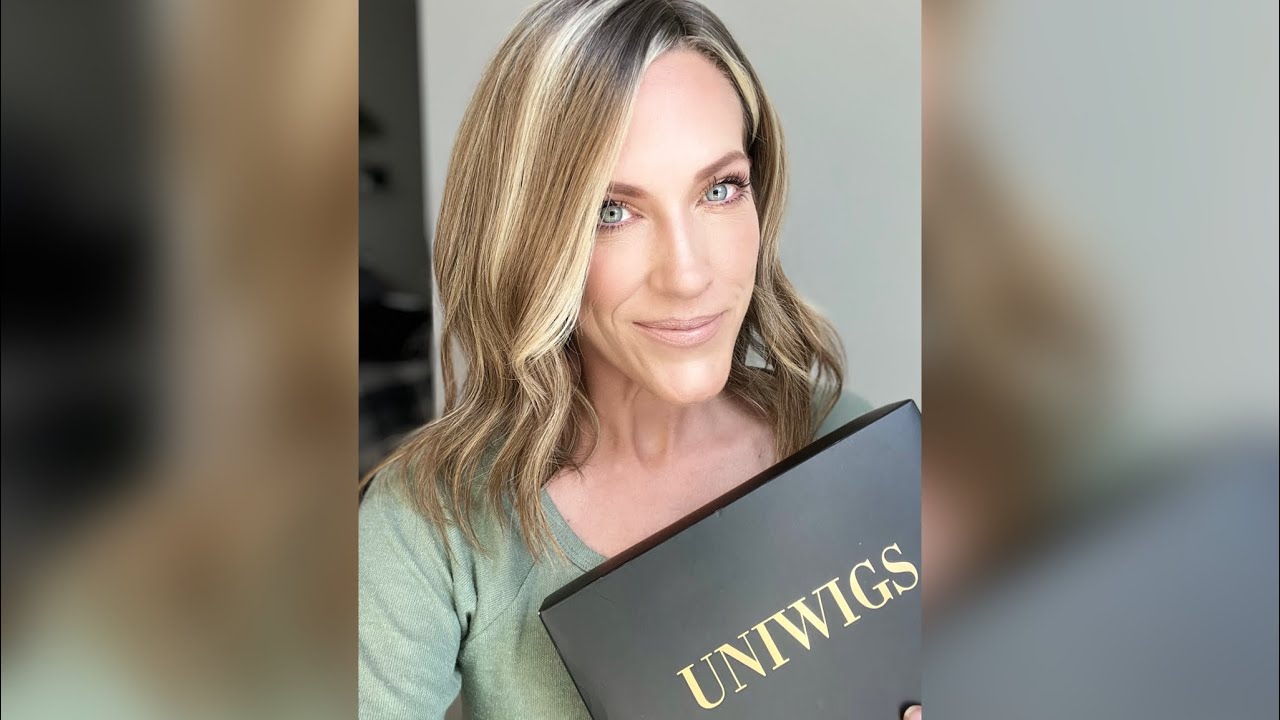 Honest Review of the Uniwigs Courtney Topper in Permafrost!
