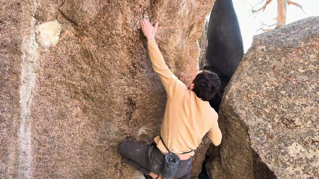 Zökkstinga Low Left (V11) (Heel hook beta) - Sheep’s Nose Bouldering