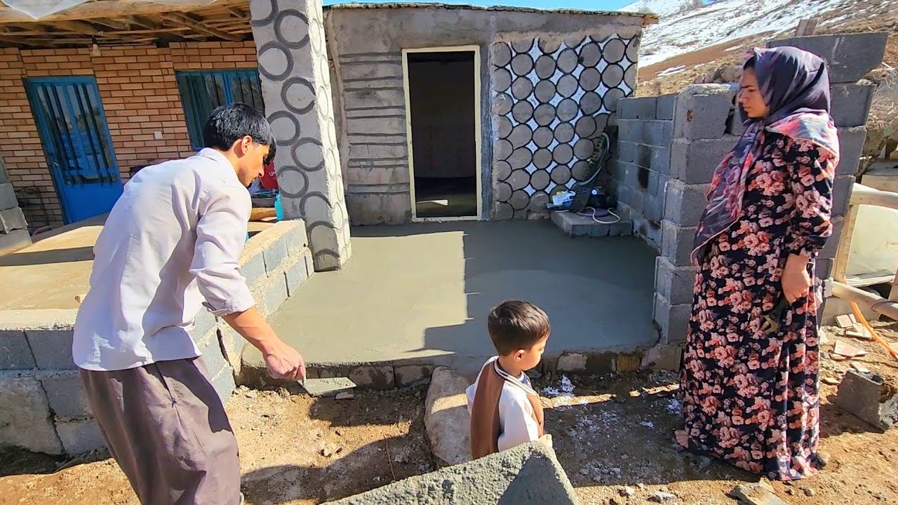 🔨🪣 Washing and cementing operations in front of the warehouse – done by Abu