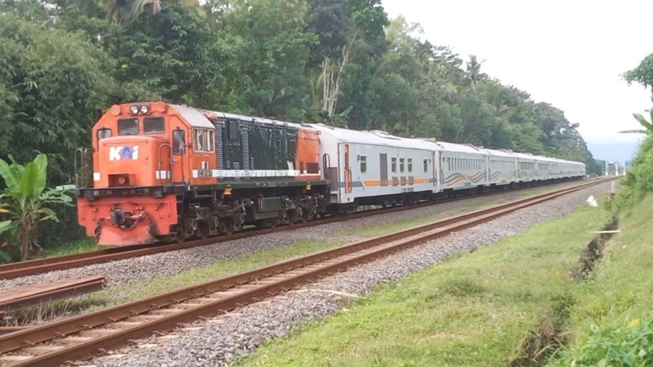 KA MALABAR DAN KA BENGAWAN TELAT ADA APA ⁉️ HUNTING KERETA API SORE HARI