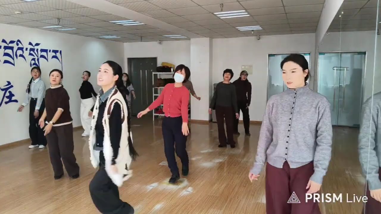 Class(27) - Learning Tibetan Dance with Tashi, Yangxiuer & Lamuwa